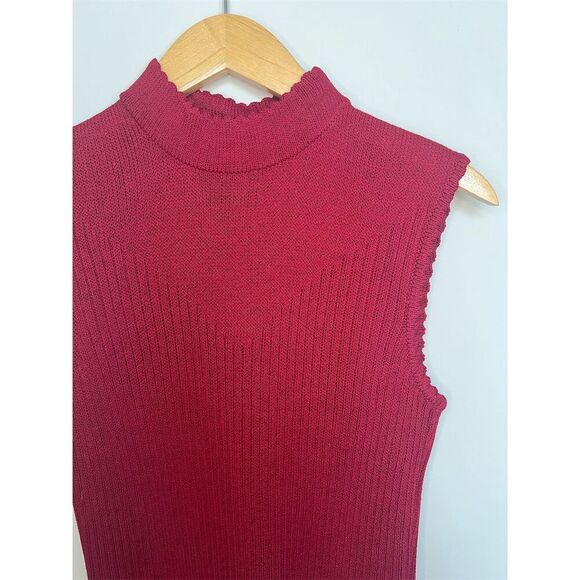 St. John Women's Sleeveless Sweater Tank Size SP Red - Picture 2 of 6